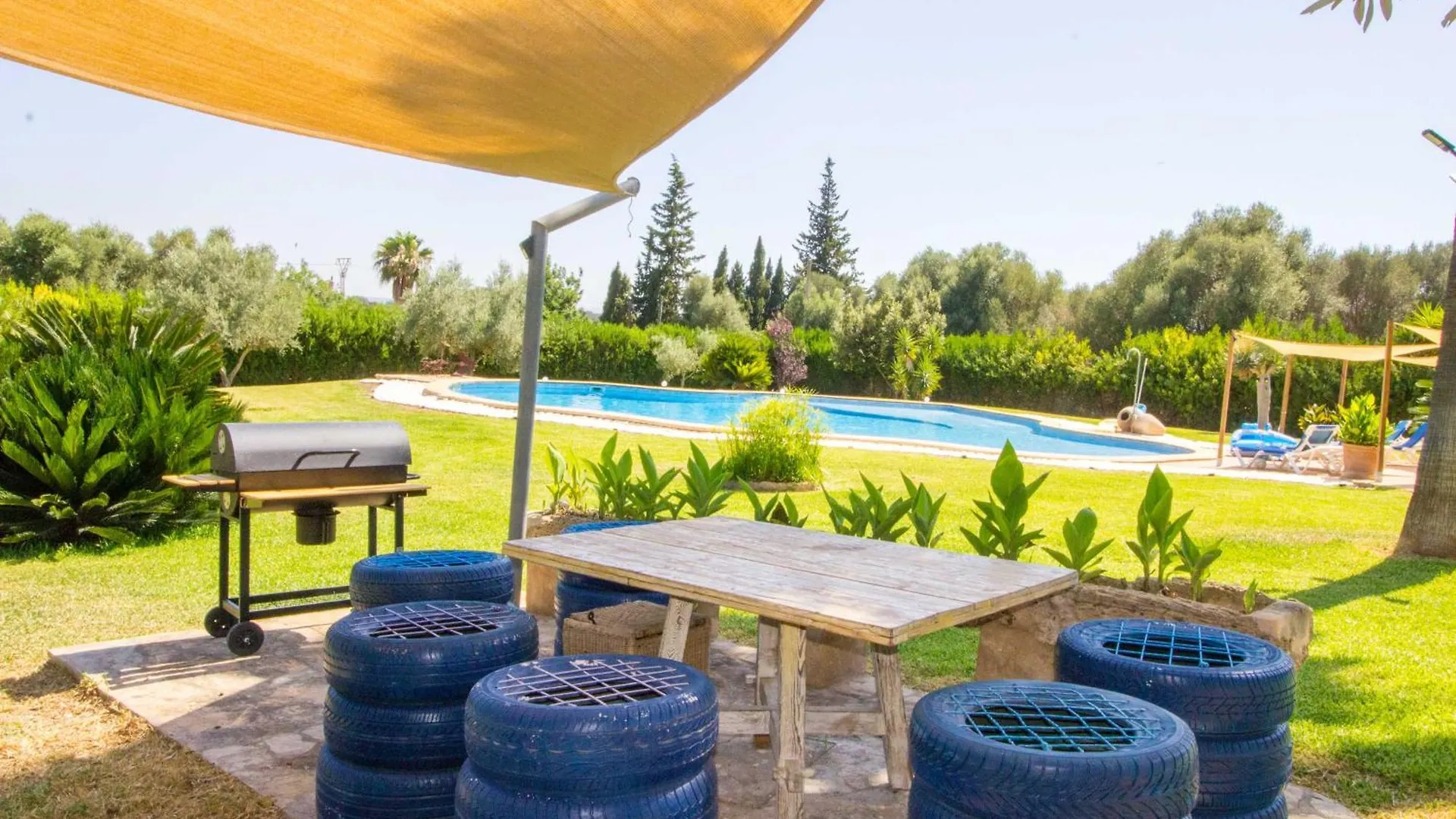 Magnifica Villa Con Una Piscina Espectacular ブゲル 0*,