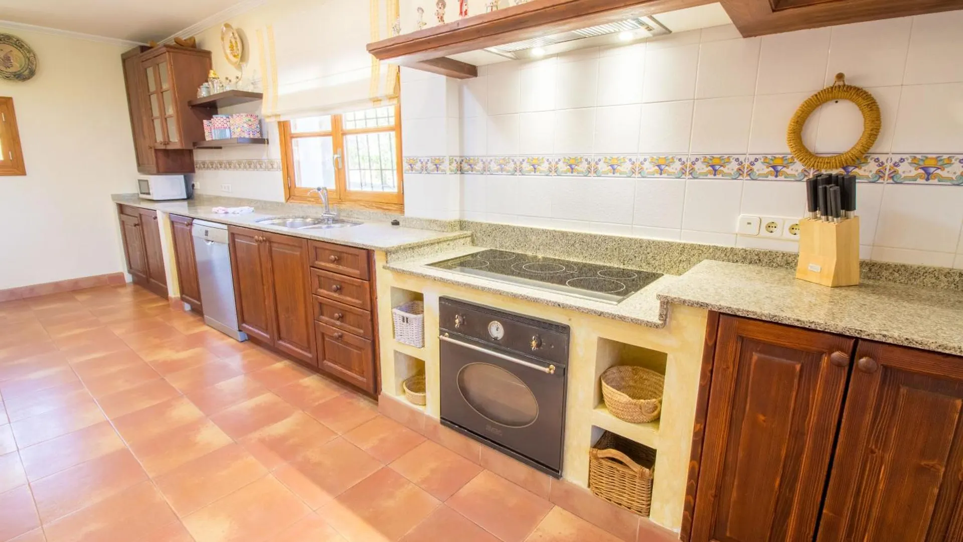 Magnifica Villa Con Una Piscina Espectacular ブゲル 0*,